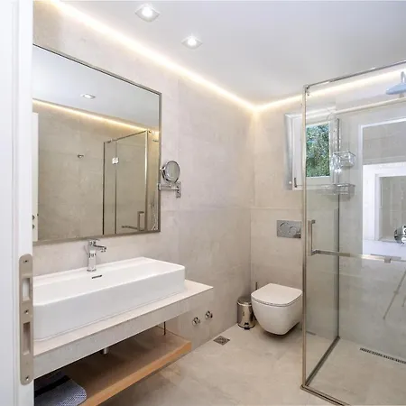 Paxos Luxury Living Junior * Gaios