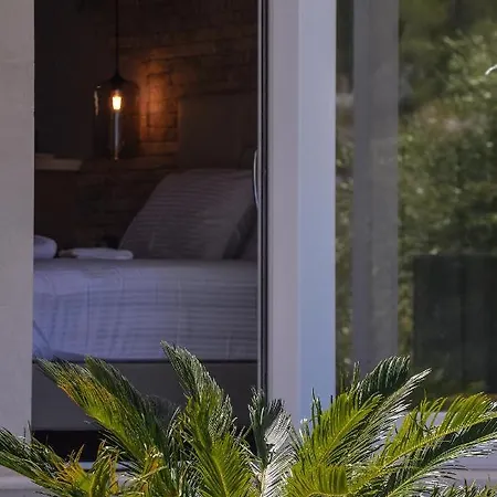 Paxos Luxury Living Junior * Gaios