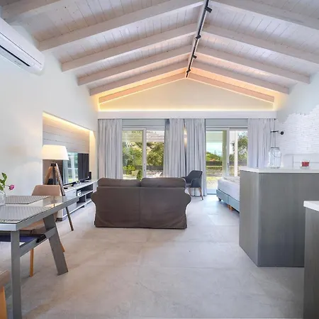Paxos Luxury Living Junior 아파트 가이오스