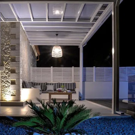 Paxos Luxury Living Junior * Gaios