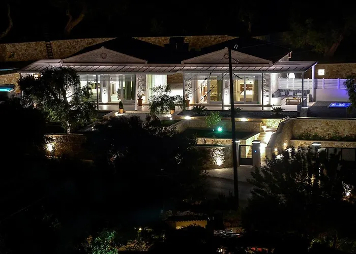 Paxos Luxury Living Junior 아파트